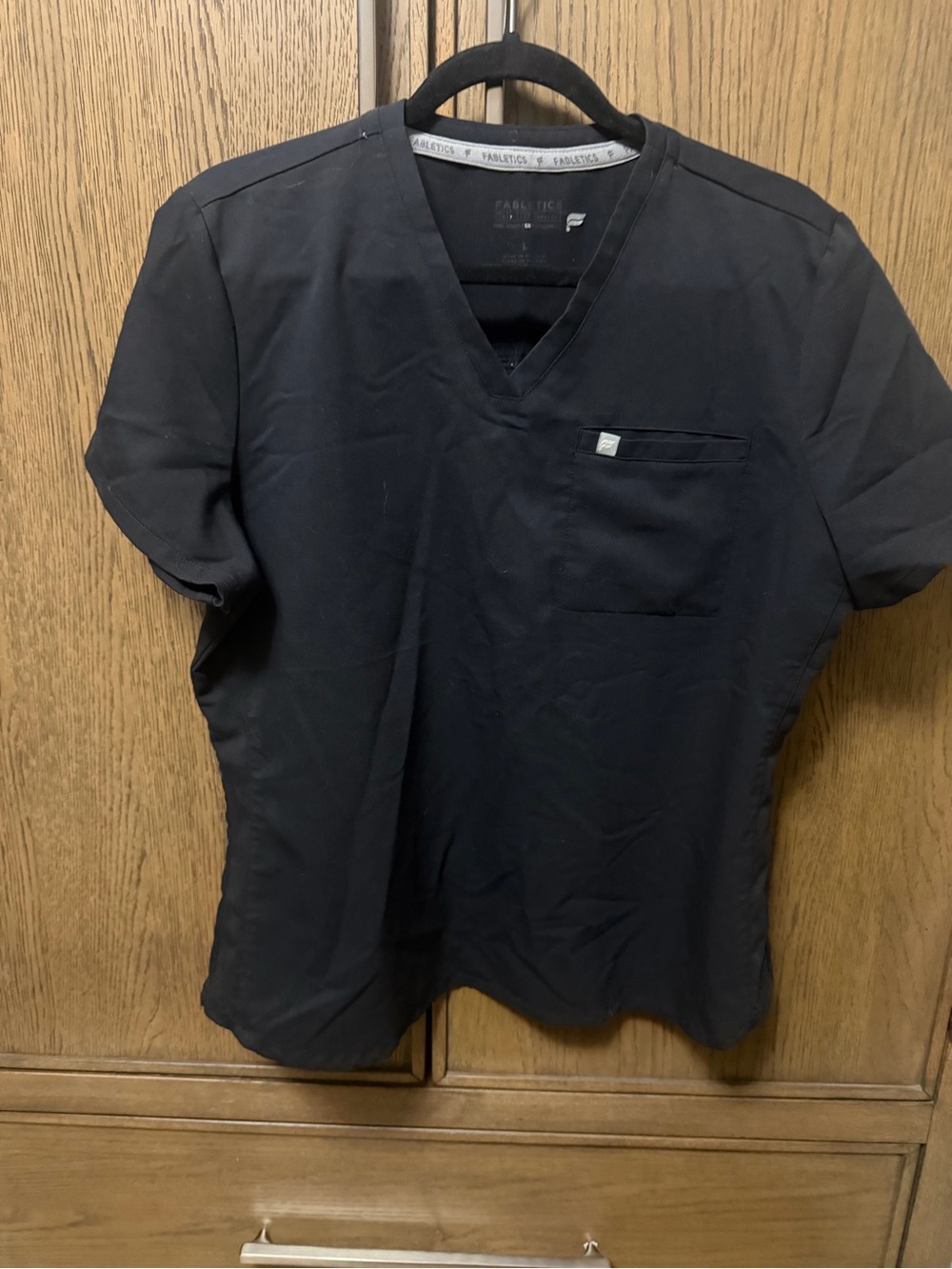 Fabletics Black vital 1 pocket top and  ion pant set
